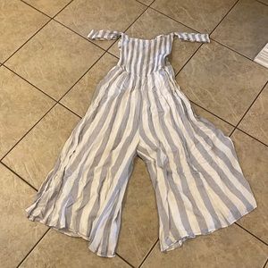 Skylar + Madison jumpsuit Size Medium